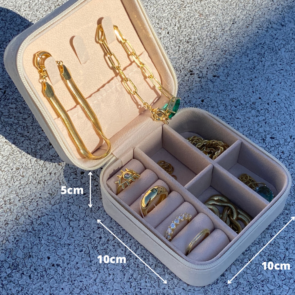 Travel size jewelry organizer