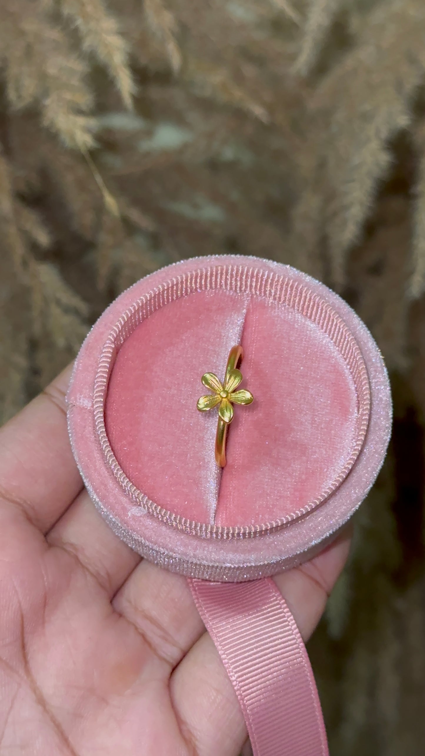Bloom flower ring gold plated