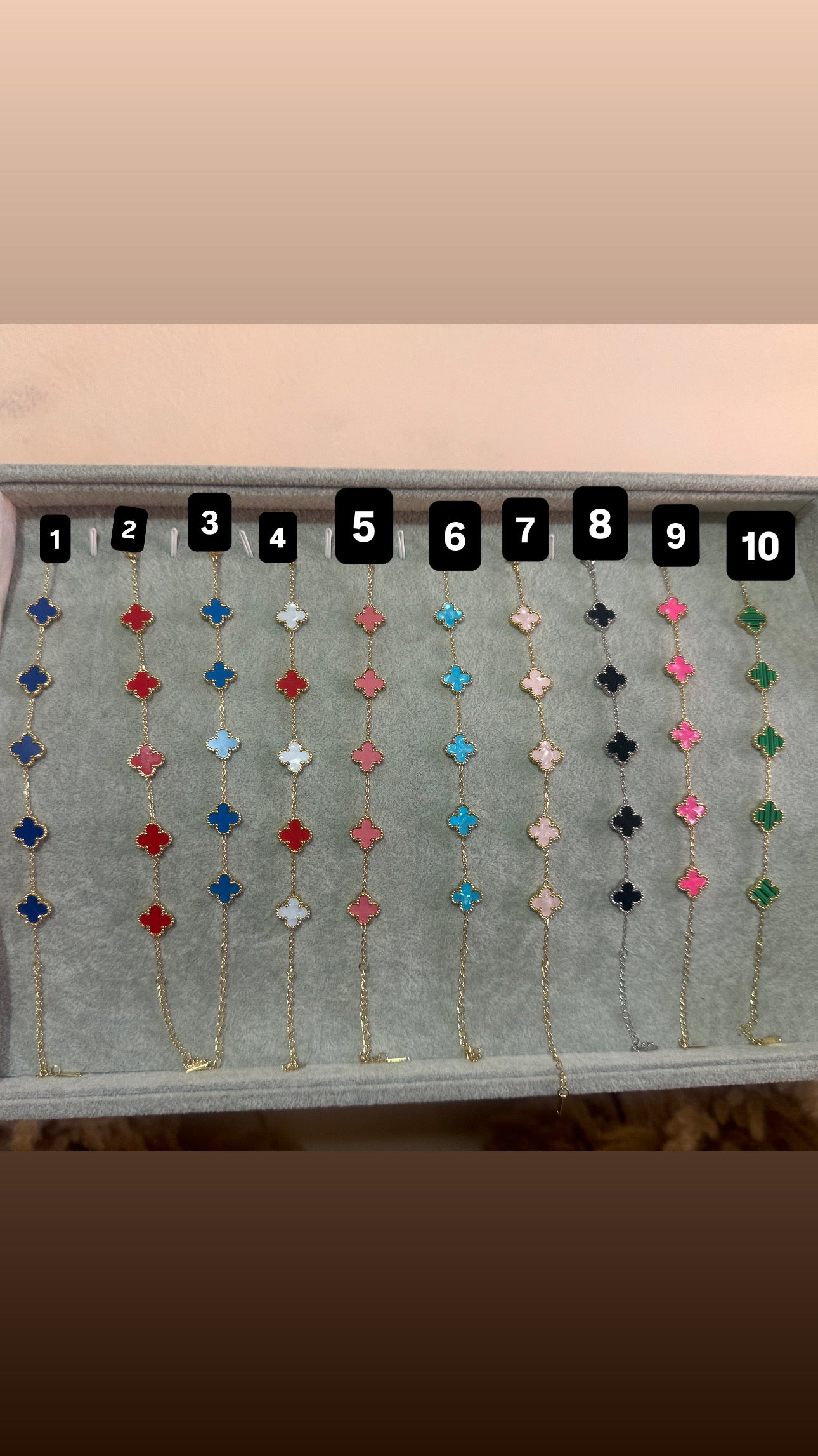 Stainless steel clover bracelet