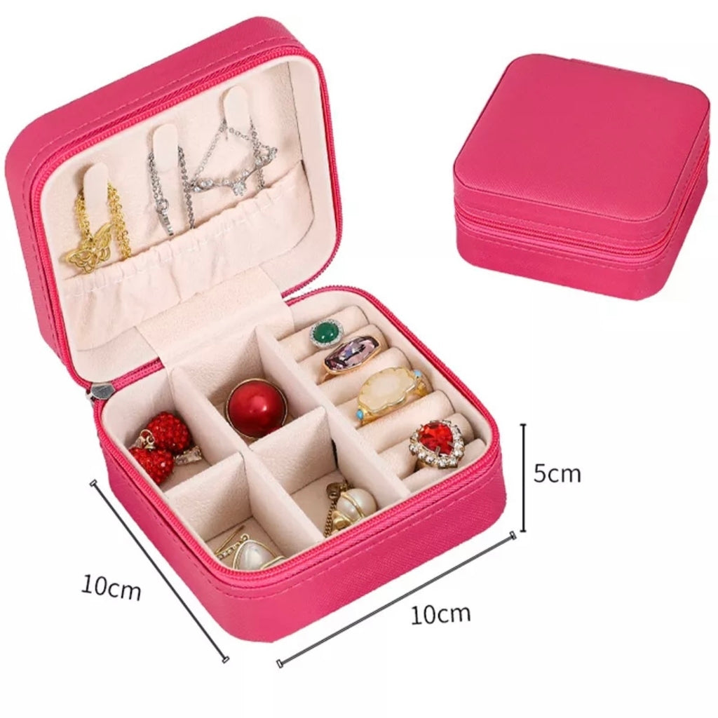 Travel size jewelry organizer