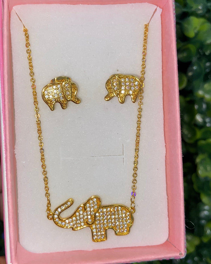 Gold plated elephant set