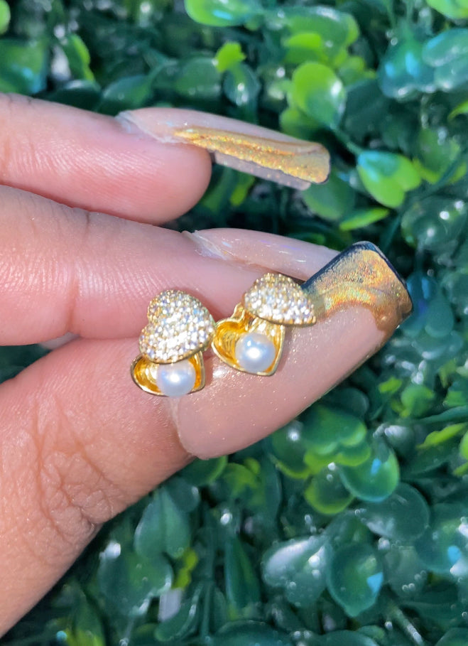 Heart pearl studs gold plated