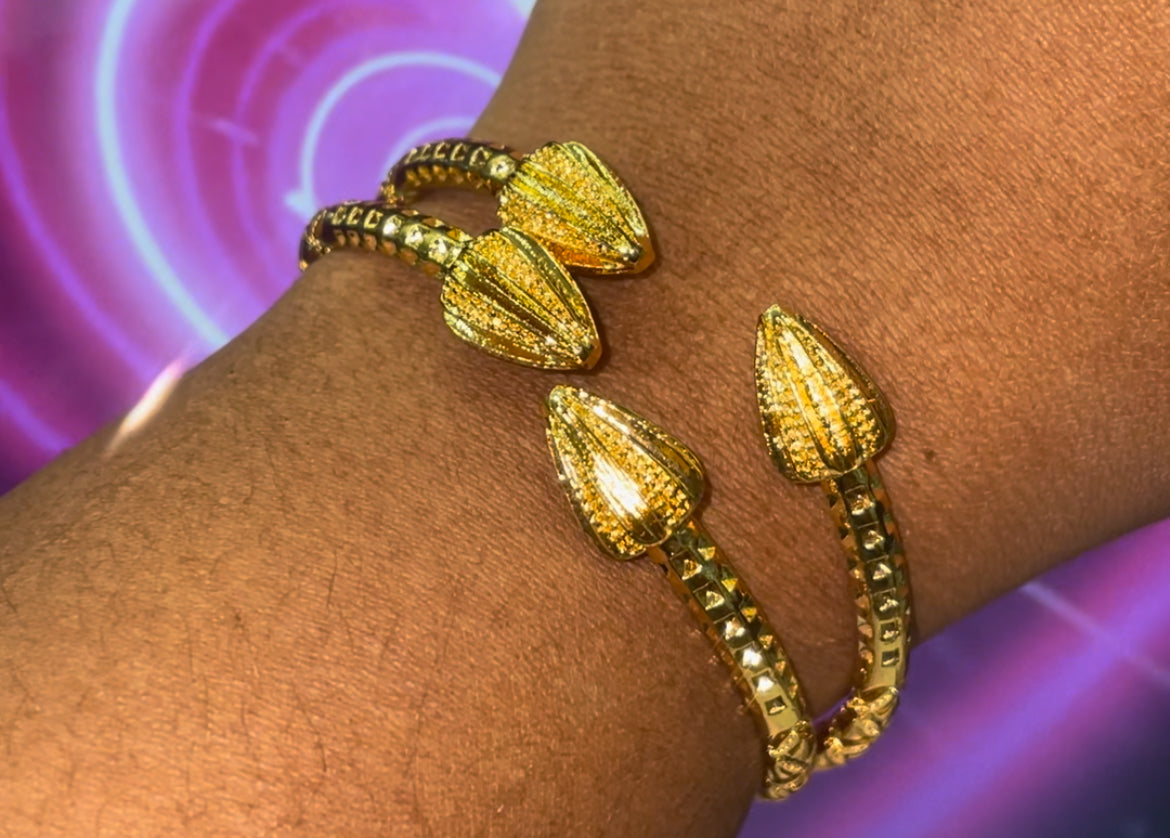 Gold plated Bera bracelet – diosajewelry