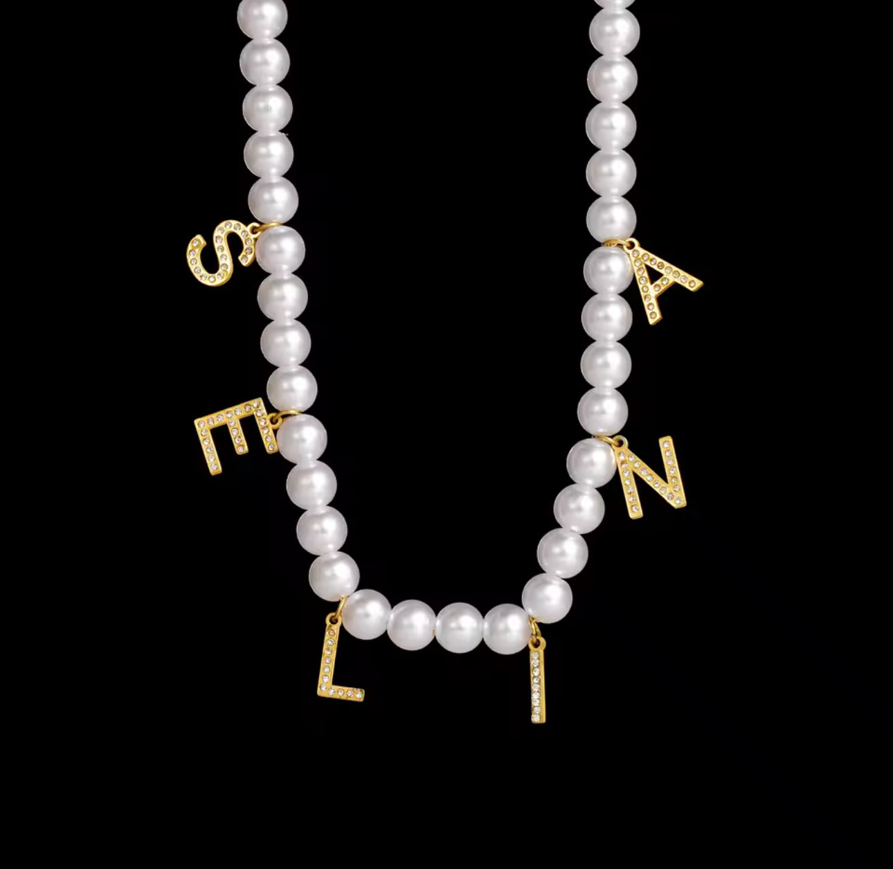 Custom pearl name necklace