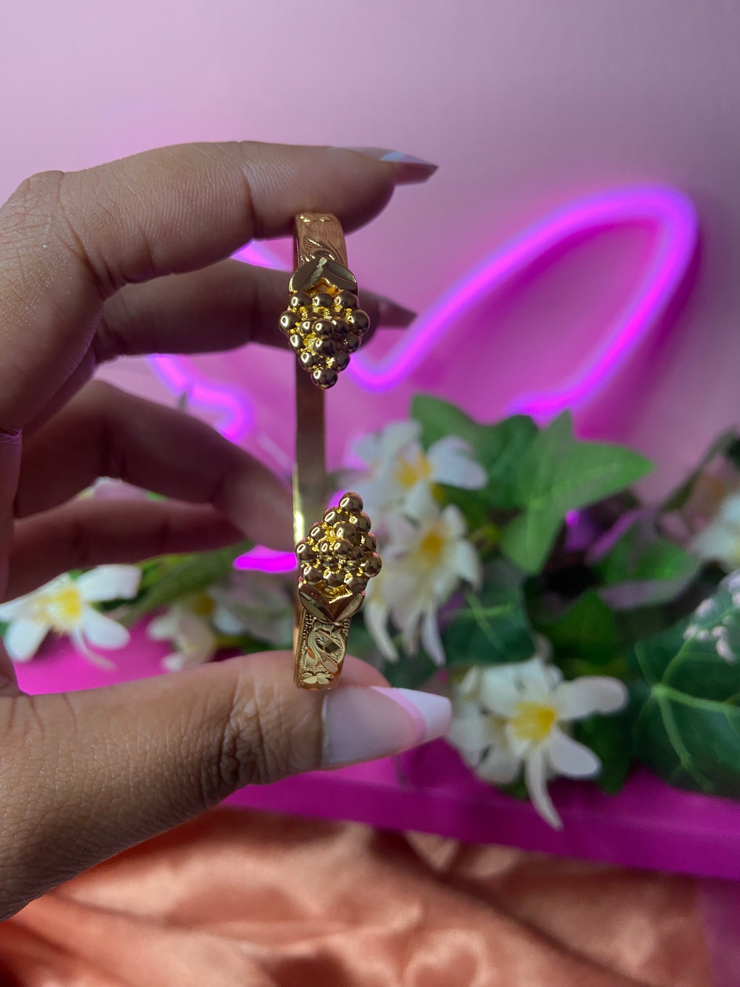 Gold plated Bera bracelet adjustable