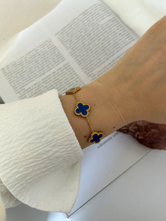 Stainless steel clover bracelet