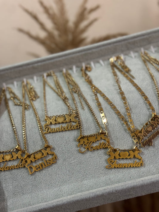 INSTOCK DUO BUTTERFLY NAME CHAIN ( cut out