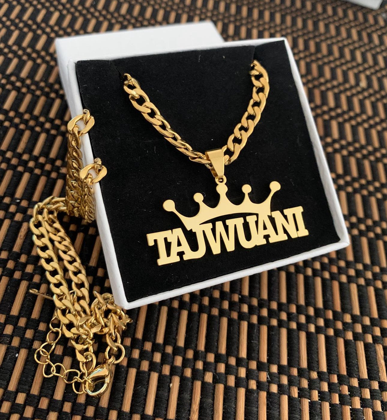 Personalized stainless steel crown male name necklace set