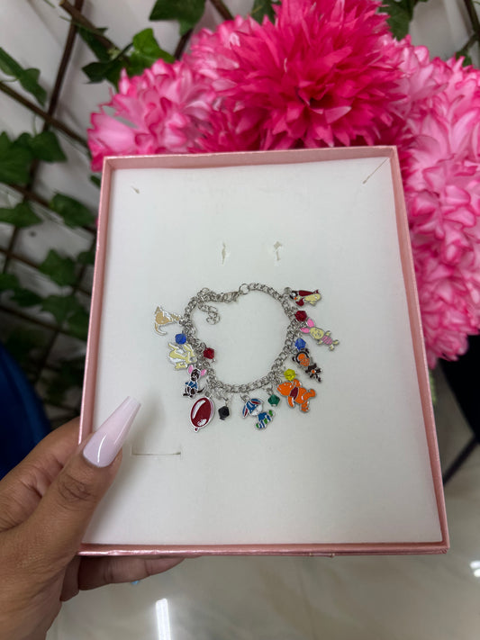 Silver winne pooh  charm bracelet