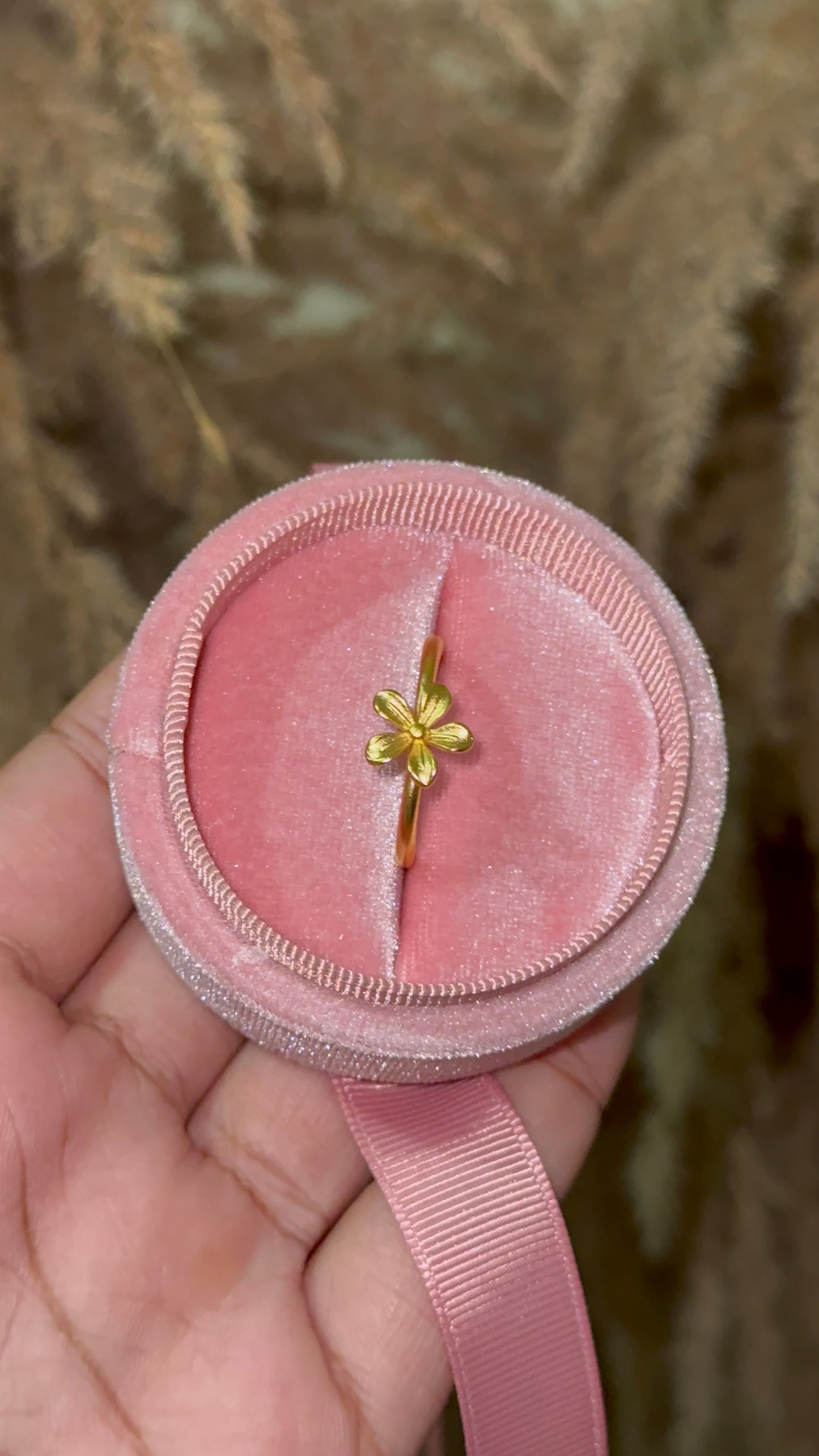 Bloom flower ring gold plated