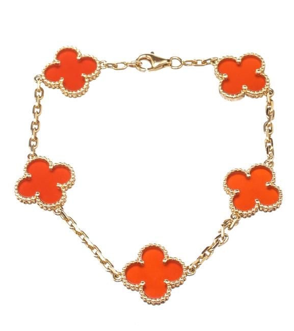 Stainless steel clover bracelet