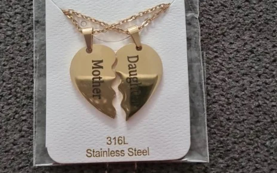 Personalized stainless steel heart set name necklace