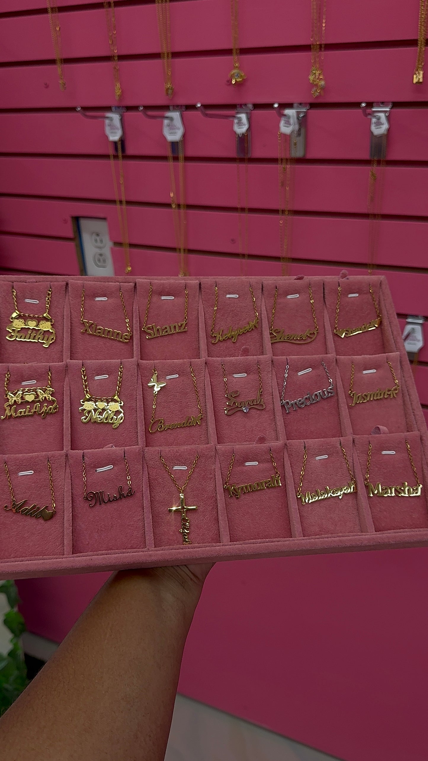 Instock custom name chains