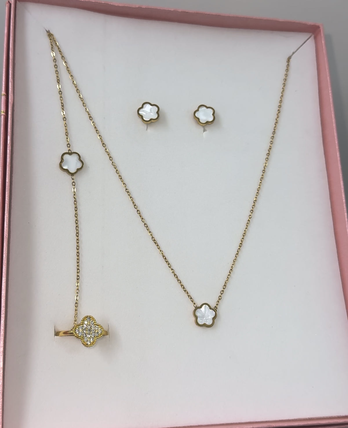 Gold plated stainless steel 4 pc clover set