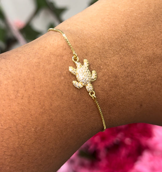 Gold plated turtle adjustable bracelet