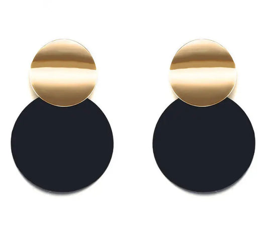 Fashion statement black n gold earring