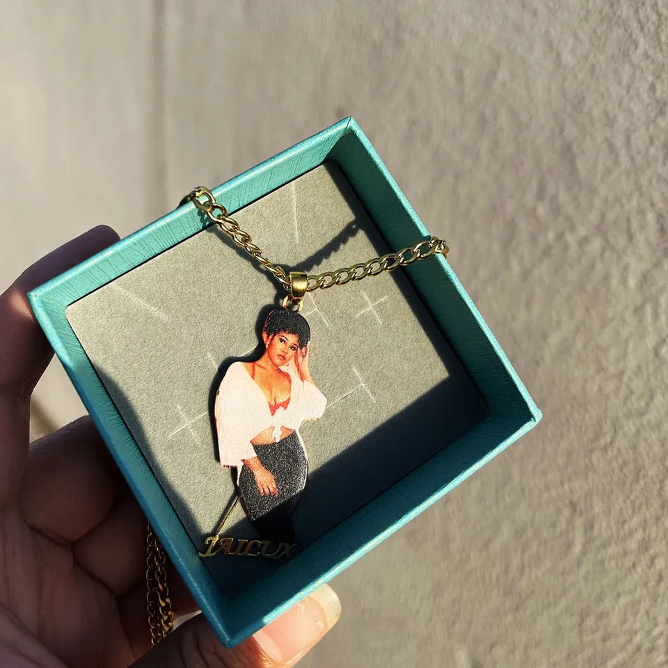 Photo name plated necklace