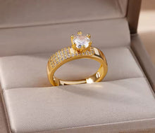 Load image into Gallery viewer, Endless love Stainless Steel cz ring
